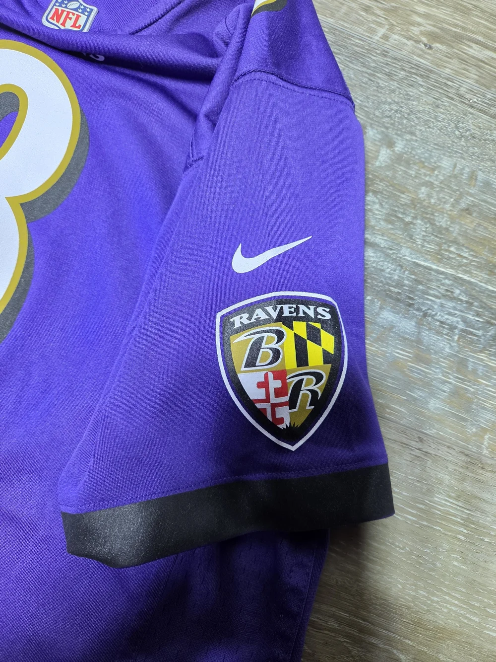 Nike Baltimore Ravens Lamar Jackson #8 Youth Large Purple NFL Jersey
